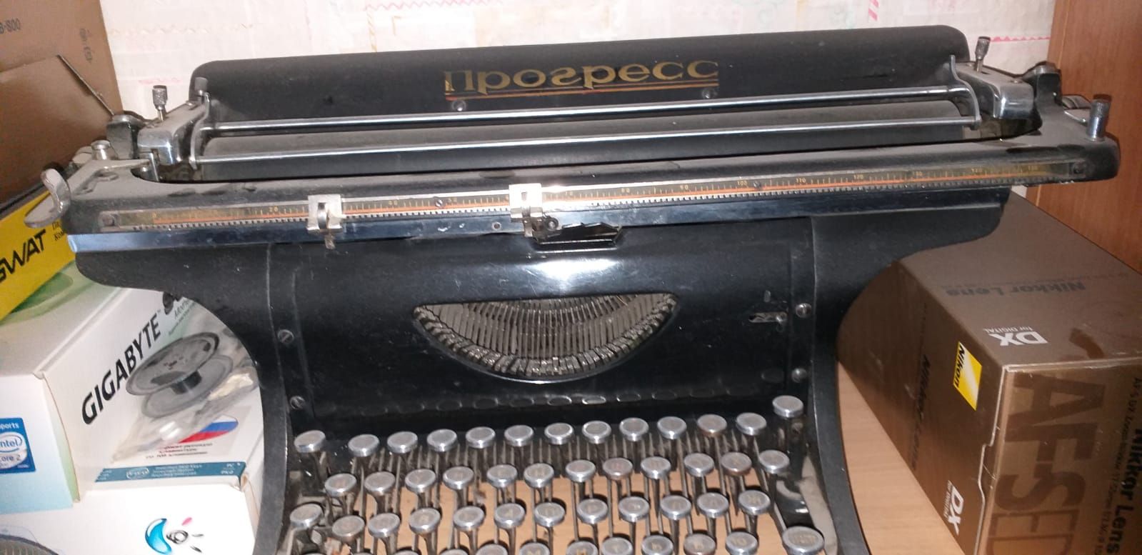 Инициатива Гиндиных, содружество жителей МКД и тесное взаимодействие с УК помогли ярко отметить День Победы. Часть 2