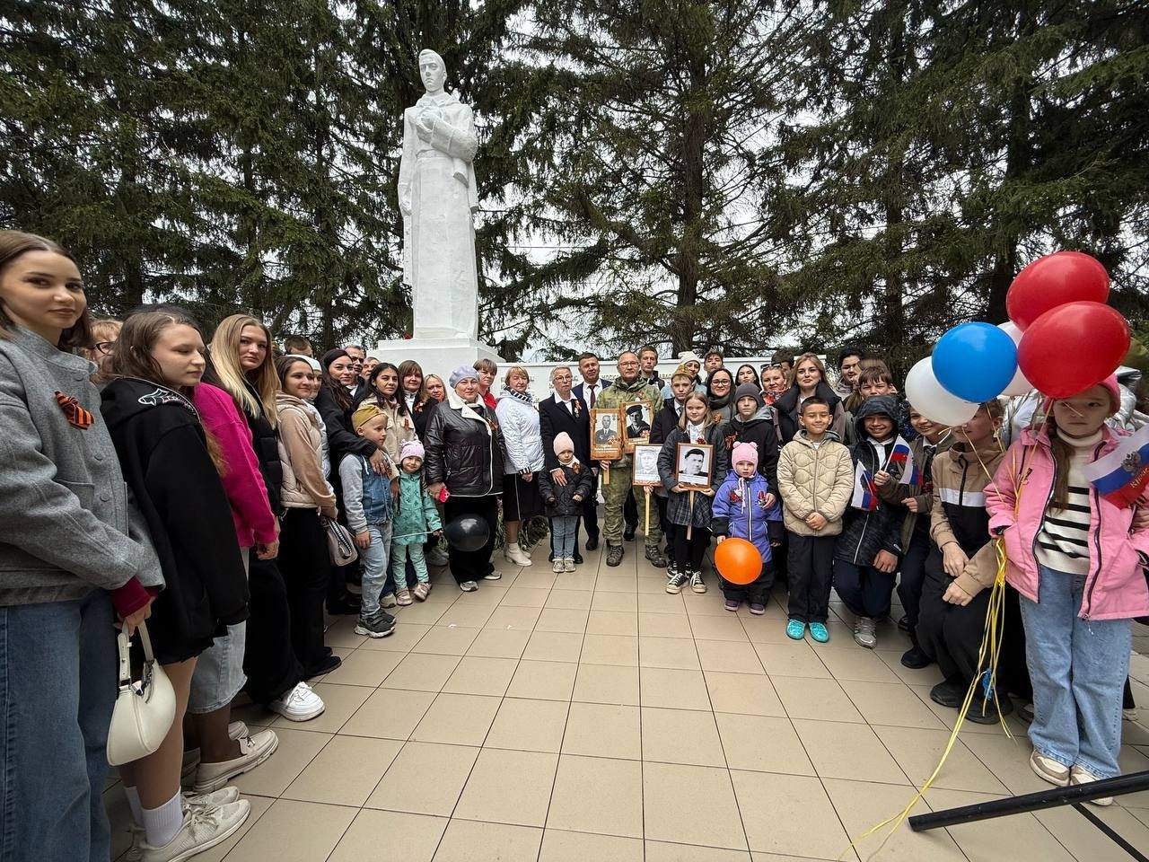В селе Песчаные Ковали Лаишевского района отдали дань памяти защитникам Родины
