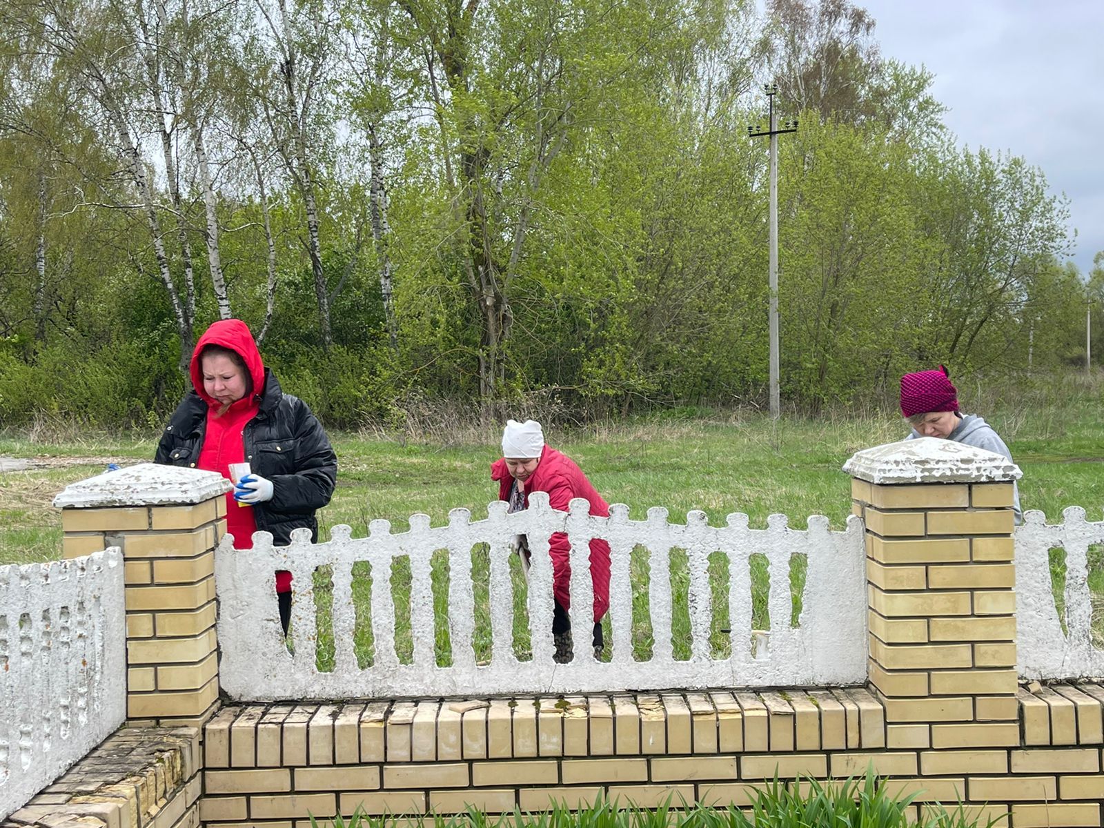 В селе Емельяново привели в порядок памятники, посвящённые Великой Отечественной войне