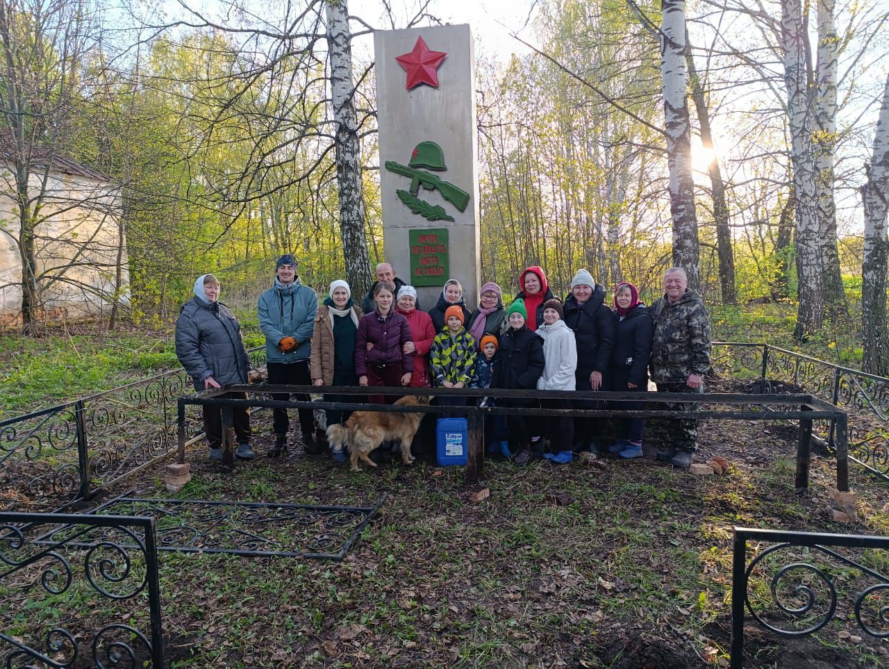 В селе Емельяново привели в порядок памятники, посвящённые Великой Отечественной войне
