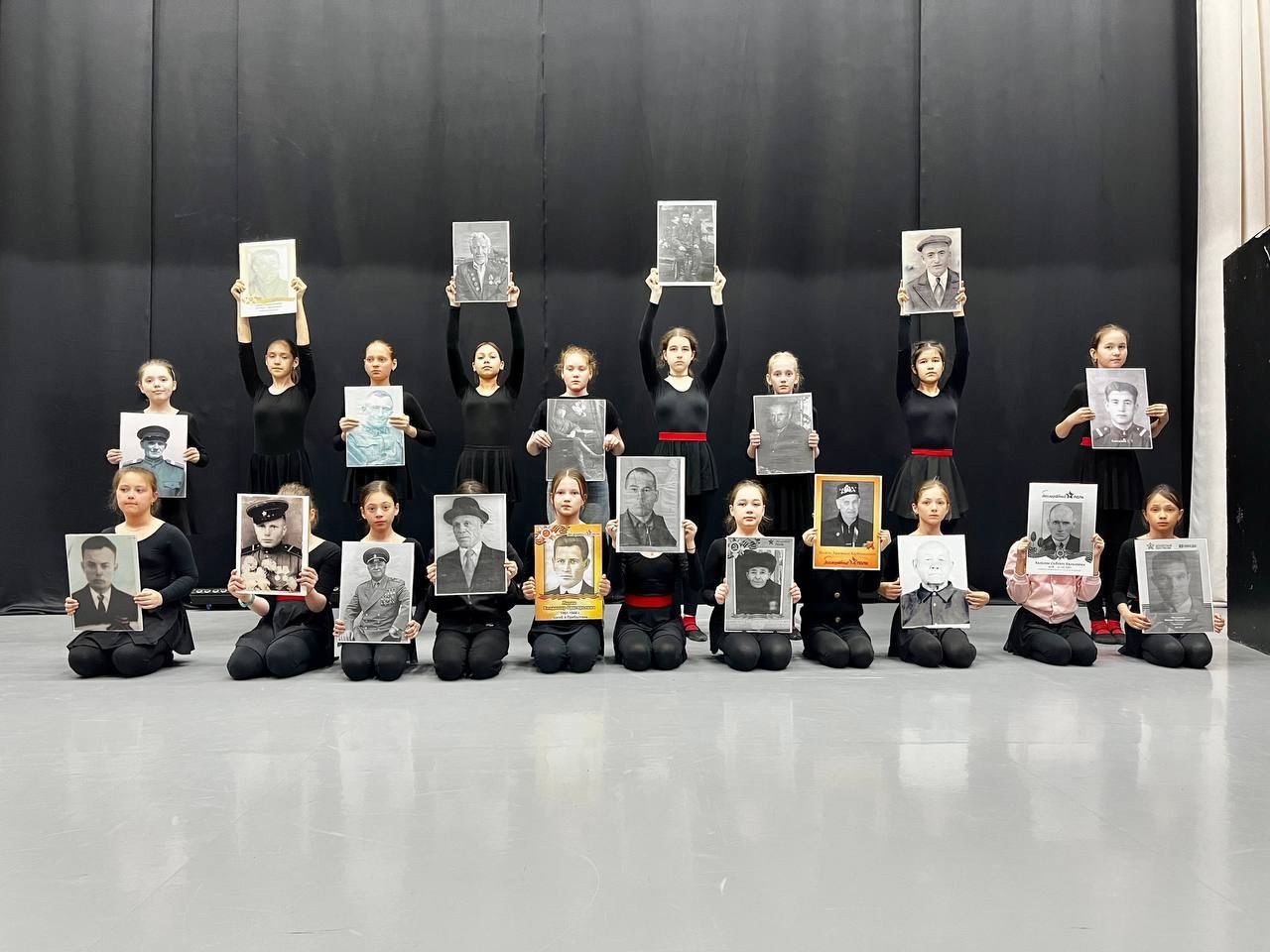 Учащиеся Лаишевского района провели акцию «Бессмертный полк»