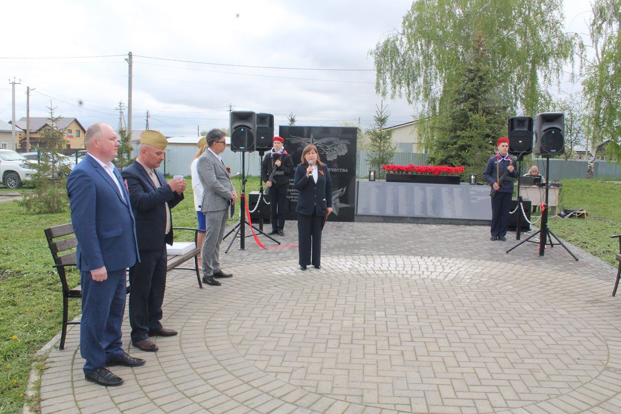 В селе Кирби Лаишевского района открыли памятник односельчанам-участникам боевых действий