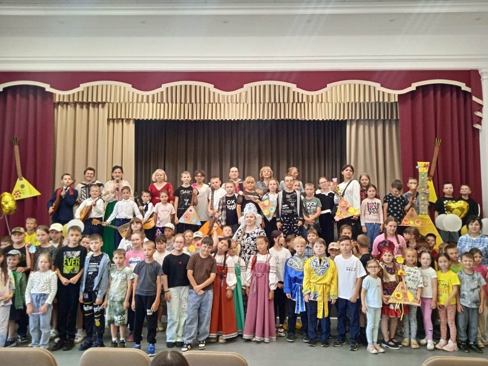 Балалайка көне