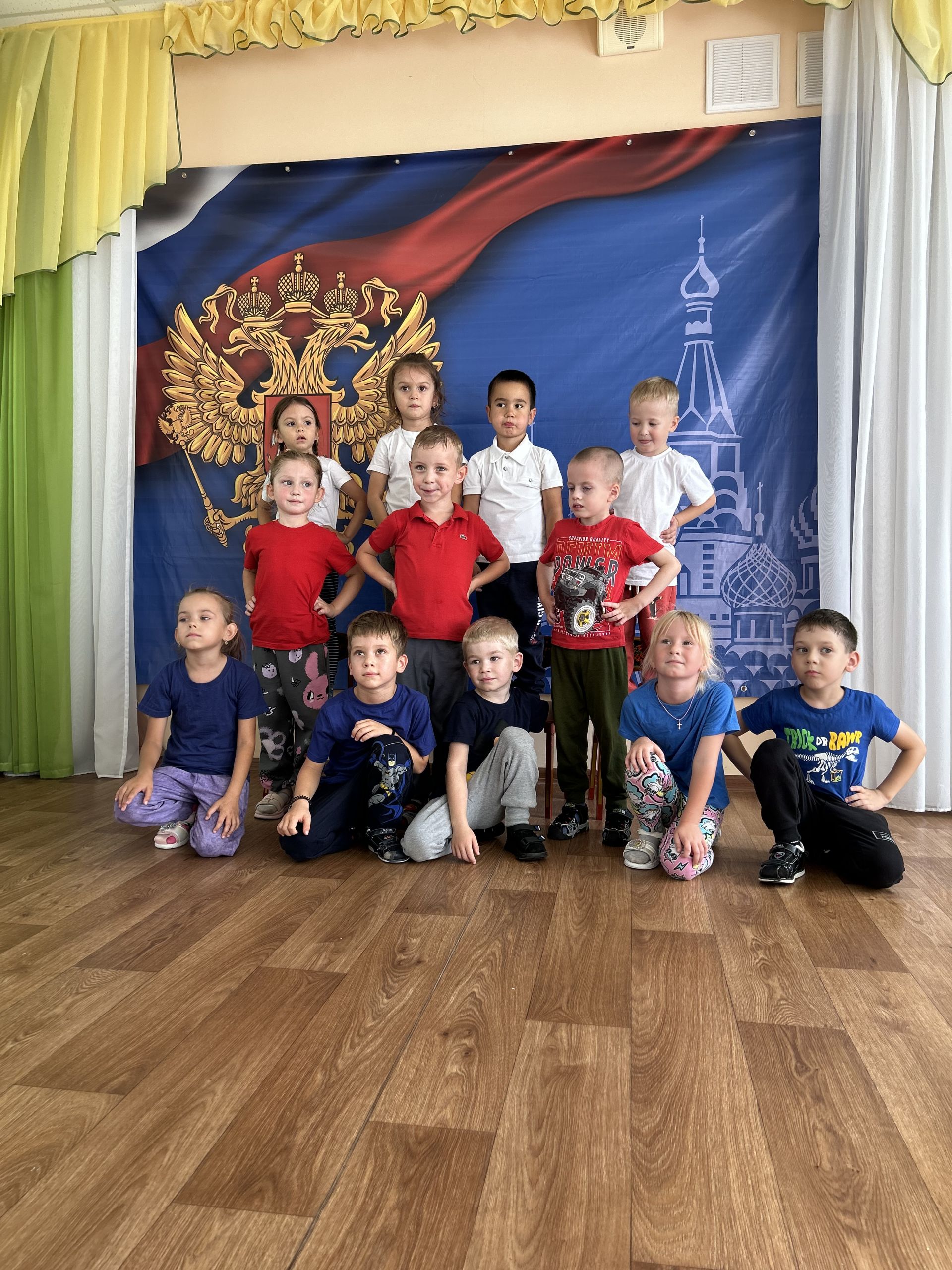 День Государственного флага России прошел в детском саду «Берёзка»