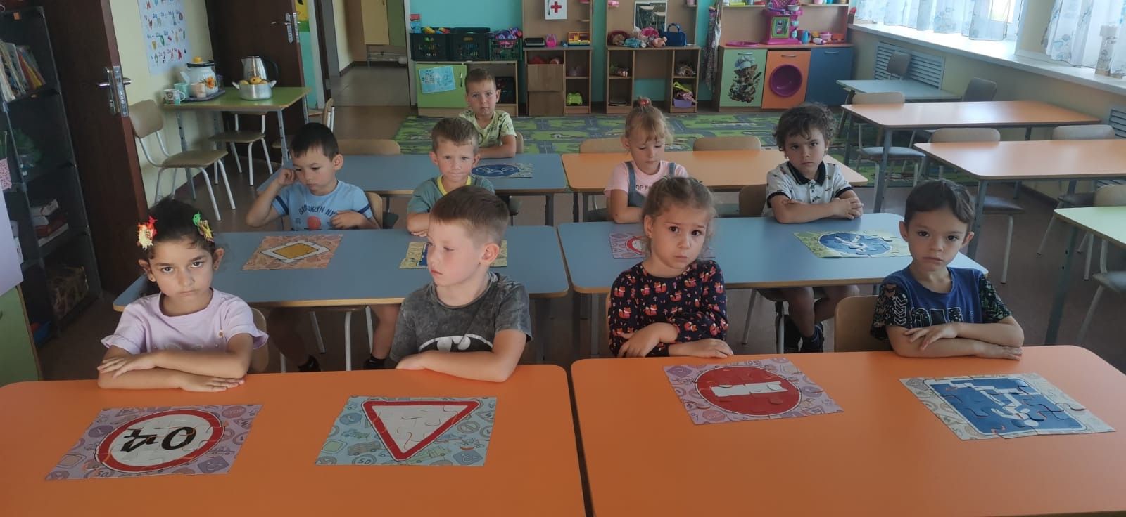 Урок безопасности в детском саду «Березка»: как малыши учатся переходить дорогу правильно