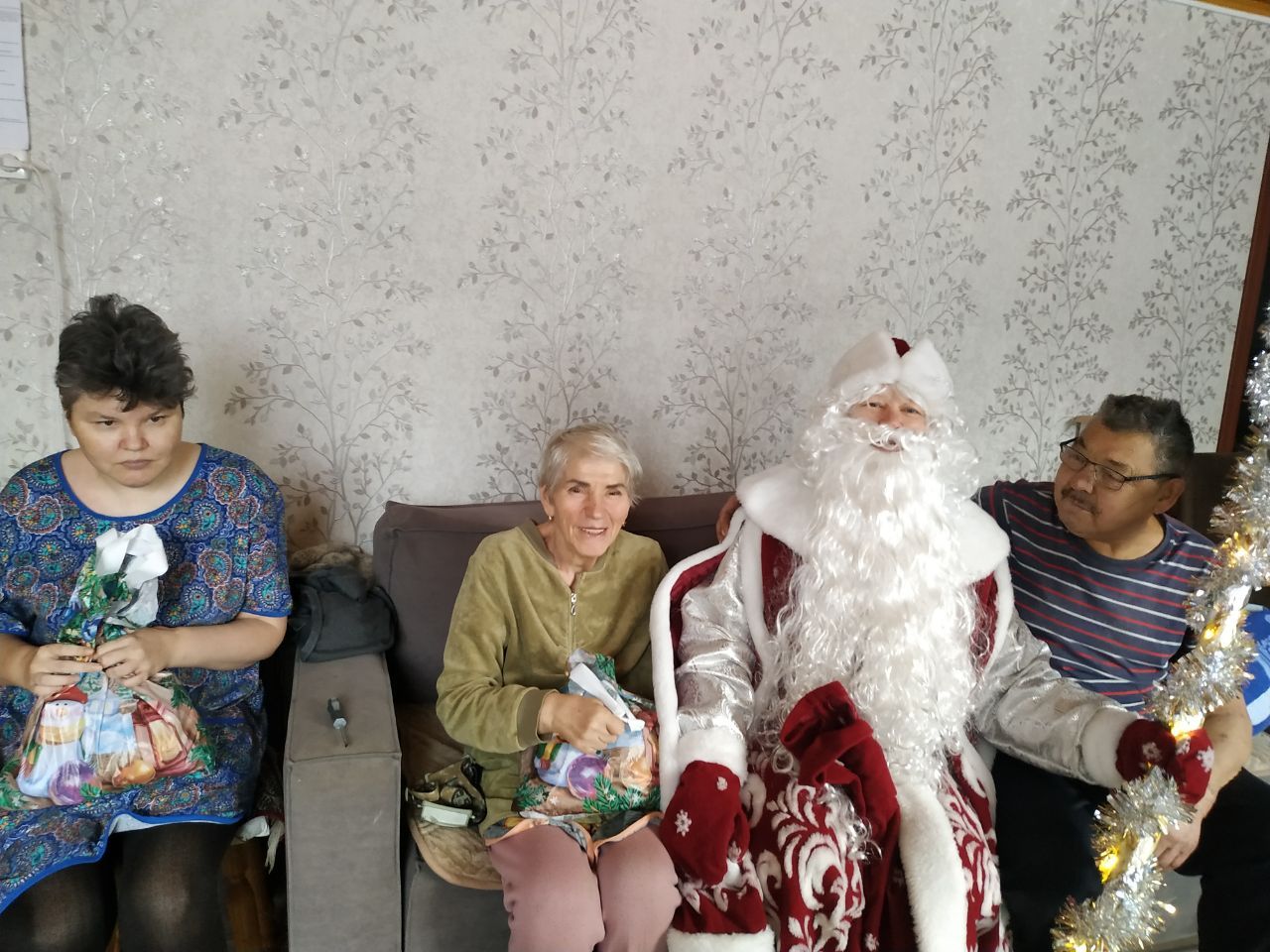 Новый год — праздник добра и благодеяния