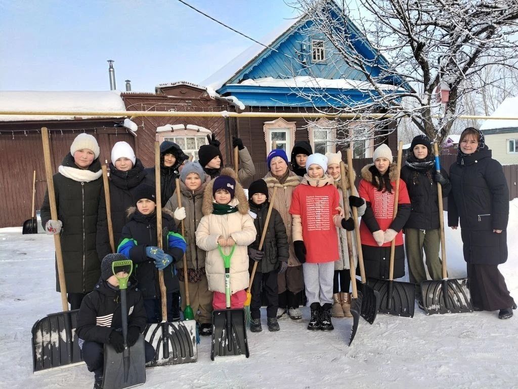 «Орлята» Лаишевского района помогли односельчанам справиться с капризами природы