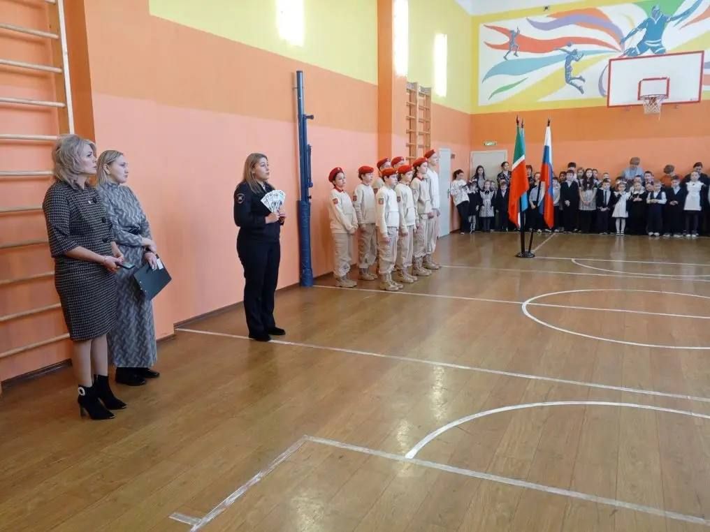 На страже детской безопасности: инспектор БДД встретилась с учениками школы №2