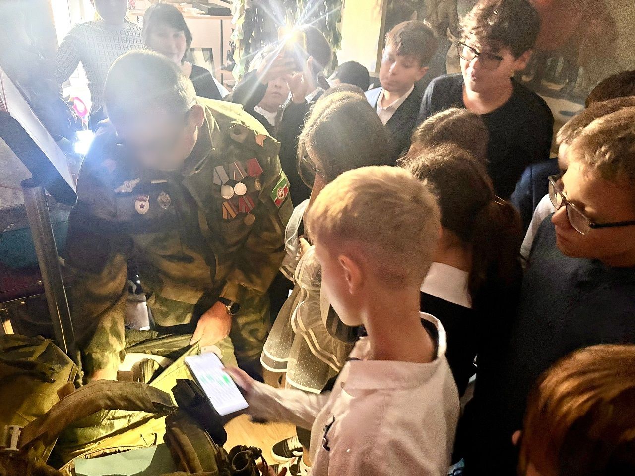 Лаишевские гимназисты побывали на встрече с ветераном СВО