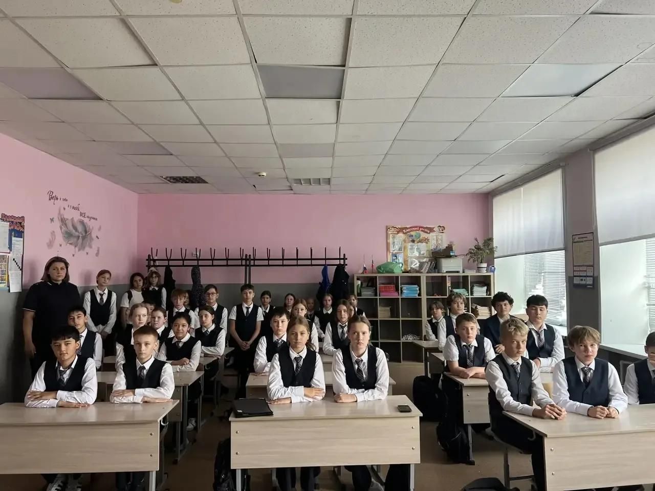 В Каипской школе напомнили правила ПДД