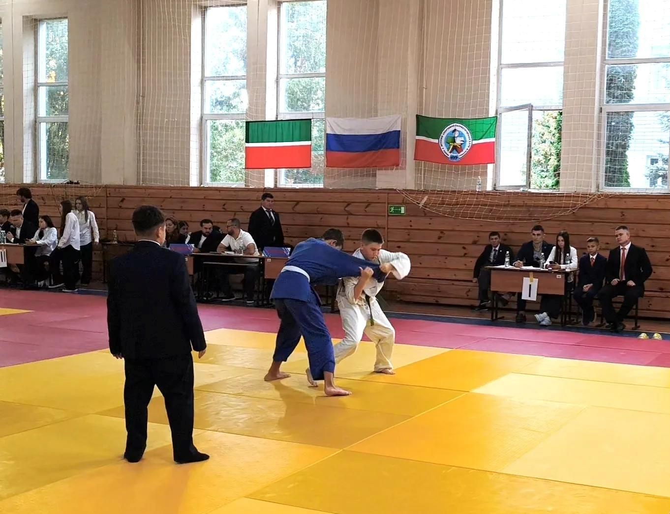 Юные дзюдоисты из Лаишевского района взяли медали всех достоинств на турнире в Казани