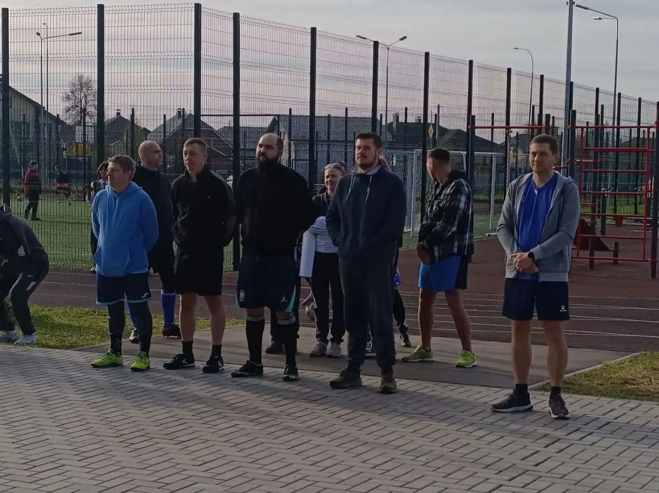 День отца в Лаишевском районе отметили футбольным матчем