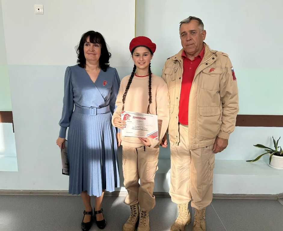 День открытых дверей в ЦВР объединил новичков и опытных юнармейцев