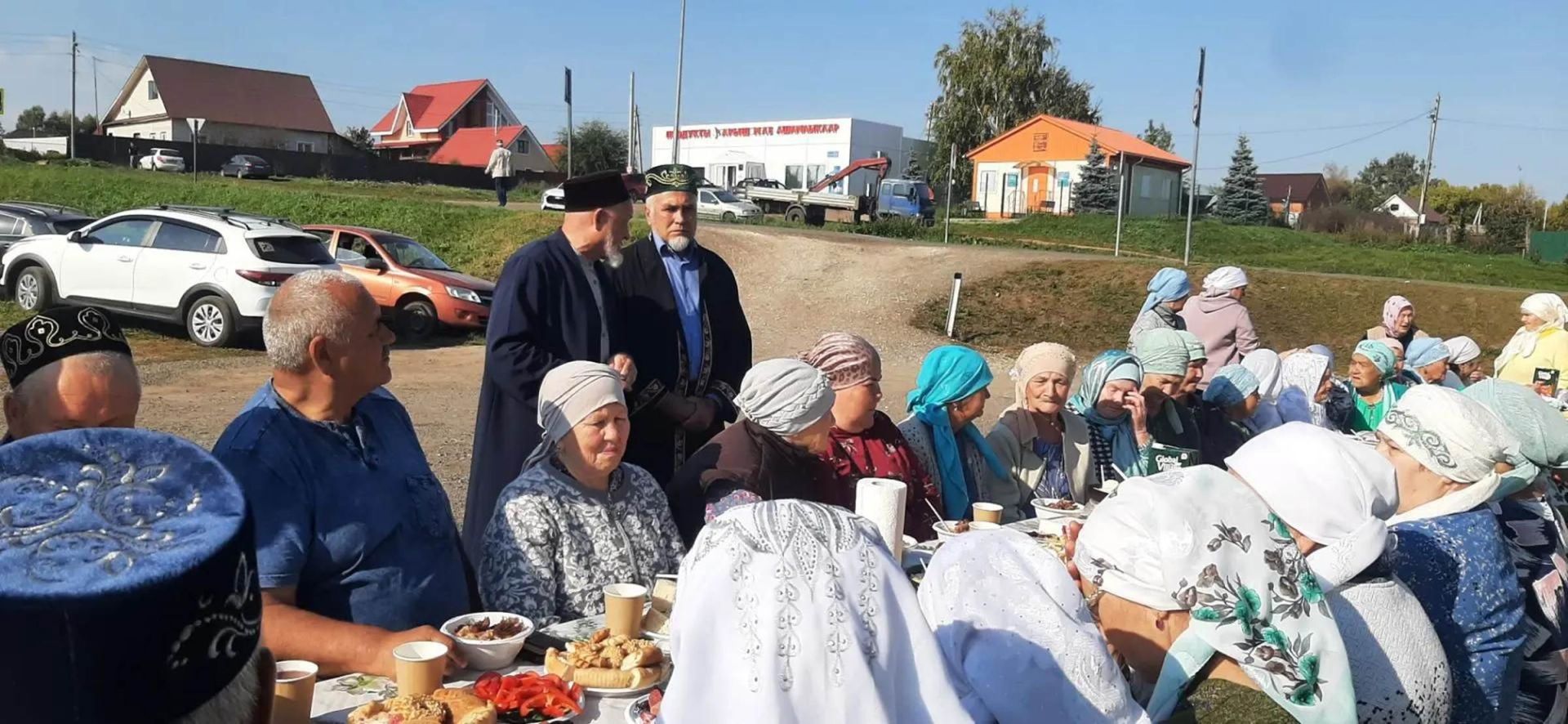 Сиңгел яшьләре авыл өлкәннәренә онытылмаслык бәйрәм бүләк итте