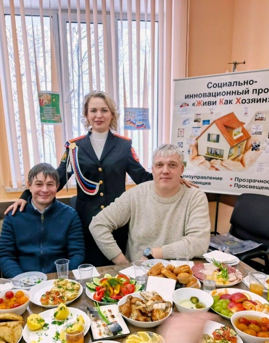 Екатерина Сапарина поздравляет мужчин с Днем защитника Отечества