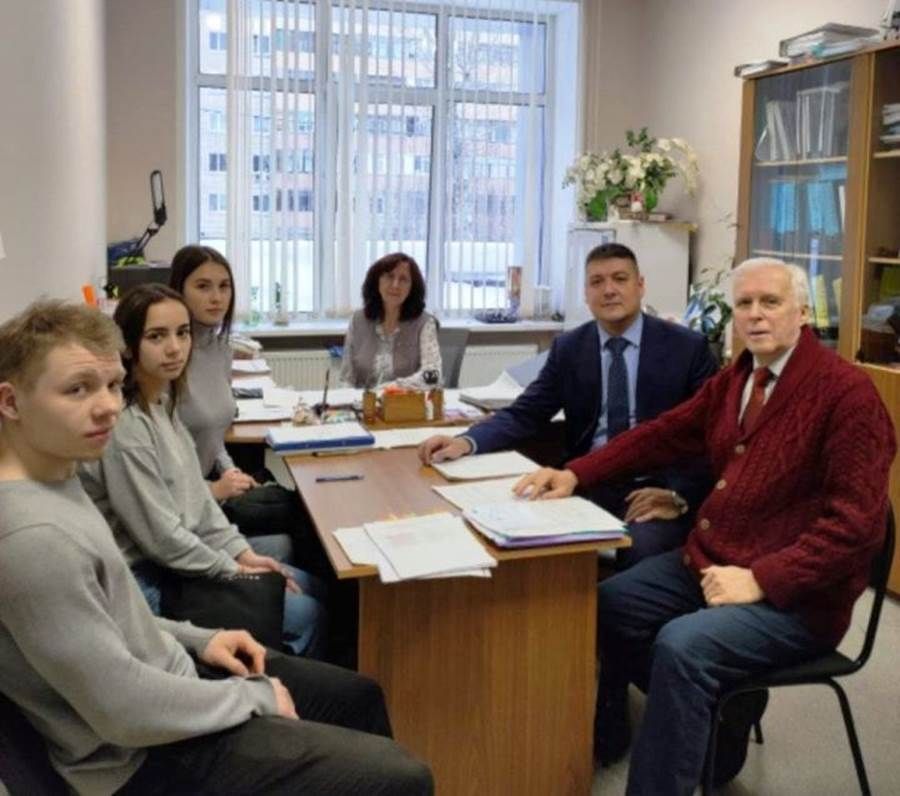 ТКХ хезмәткәре көне: һөнәрнең мөһимлеге һәм рәхмәт сүзләре