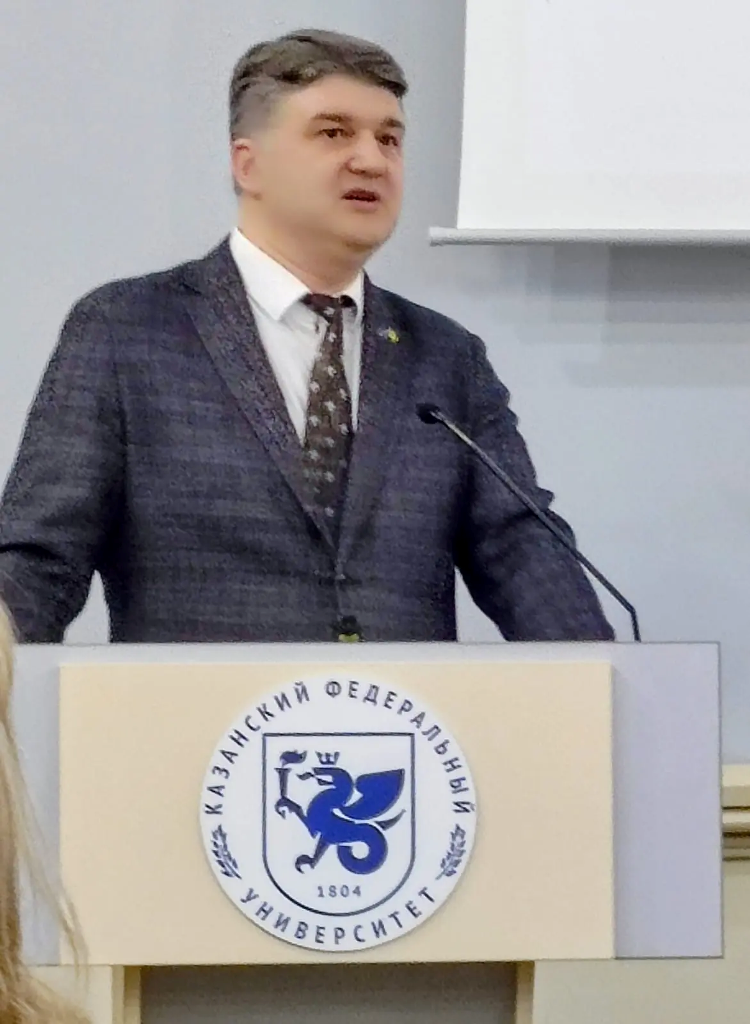 Звучит голос академика Андреева
