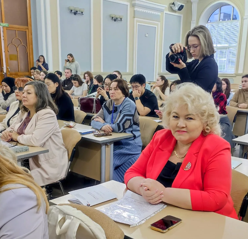 Звучит голос академика Андреева