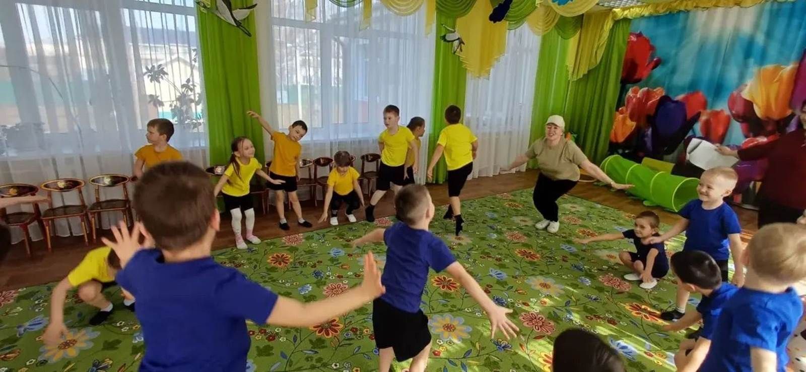 «Сәламәтлеккә — „Әйе“ дибез!»: Үзәк балалар китапханәсе балалар өчен бәйрәм оештырды
