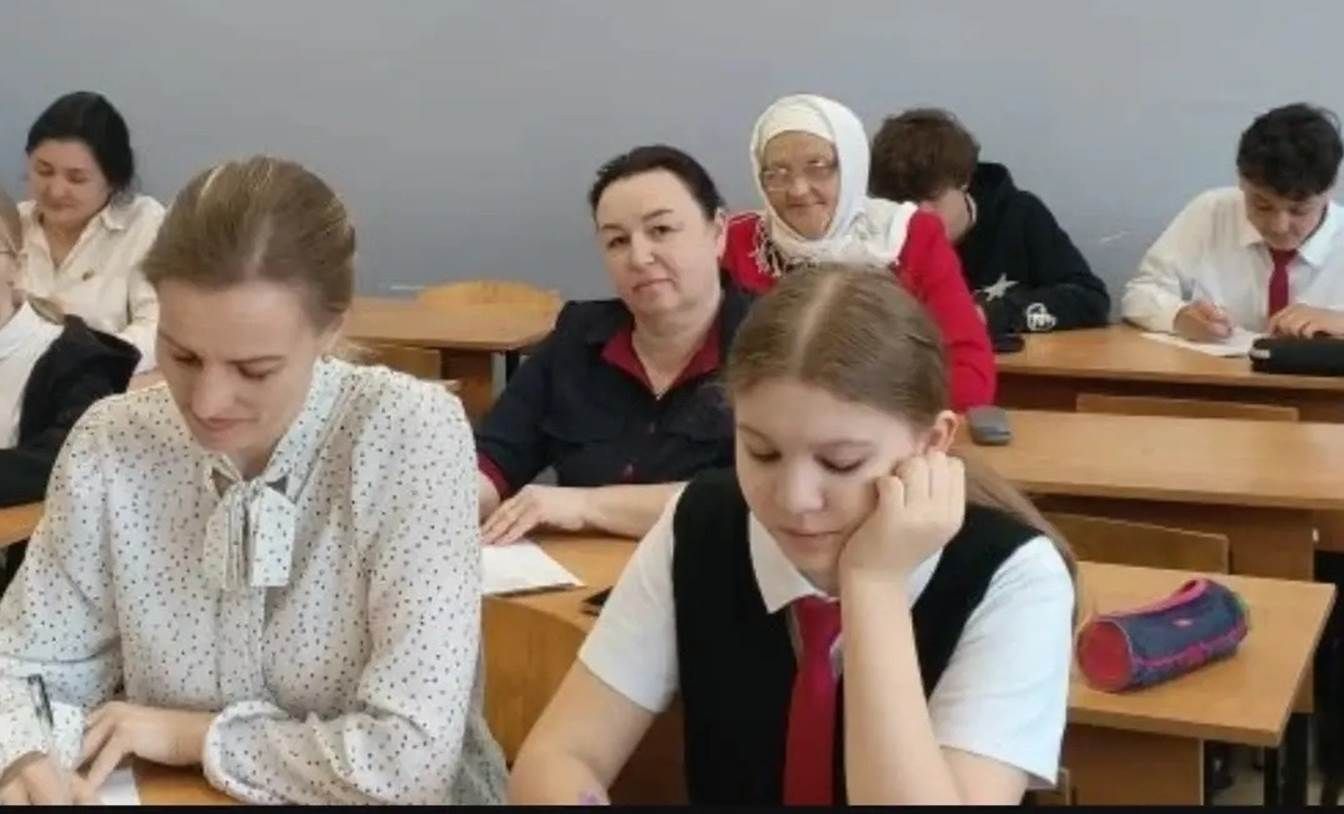 Күңелләрдә Тукай җыры: Габишев мәктәбендә бөек шагыйрьнең 140 еллыгын билгеләп үттеләр
