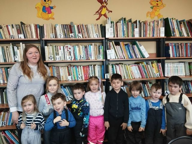 В дружбе народов — единство России: познавательный час в Сокуровской библиотеке