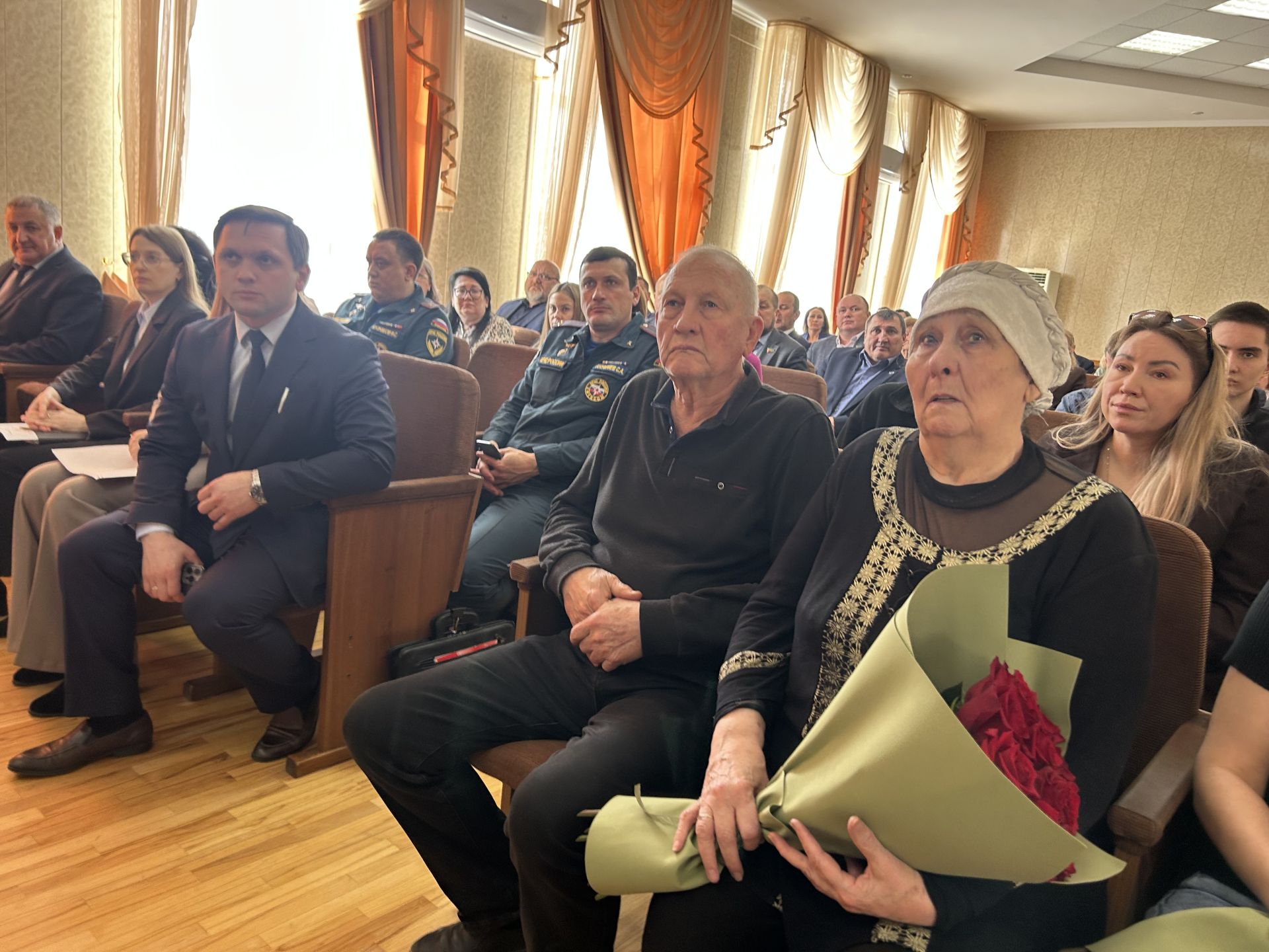 В Лаишево глава района вручил награды семьям погибших в СВО героев