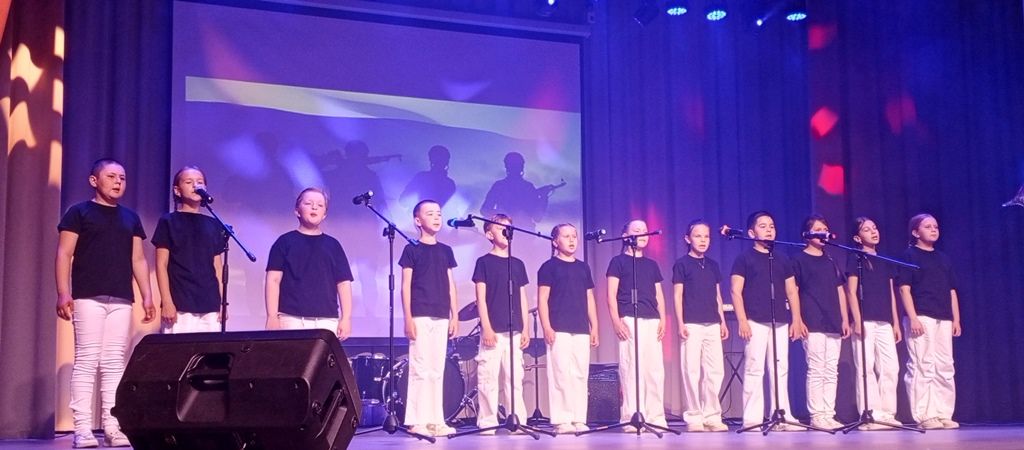 Музыкальный полет: состоялся яркий отчет детских вокальных студий «Королёк» и «Колибри»