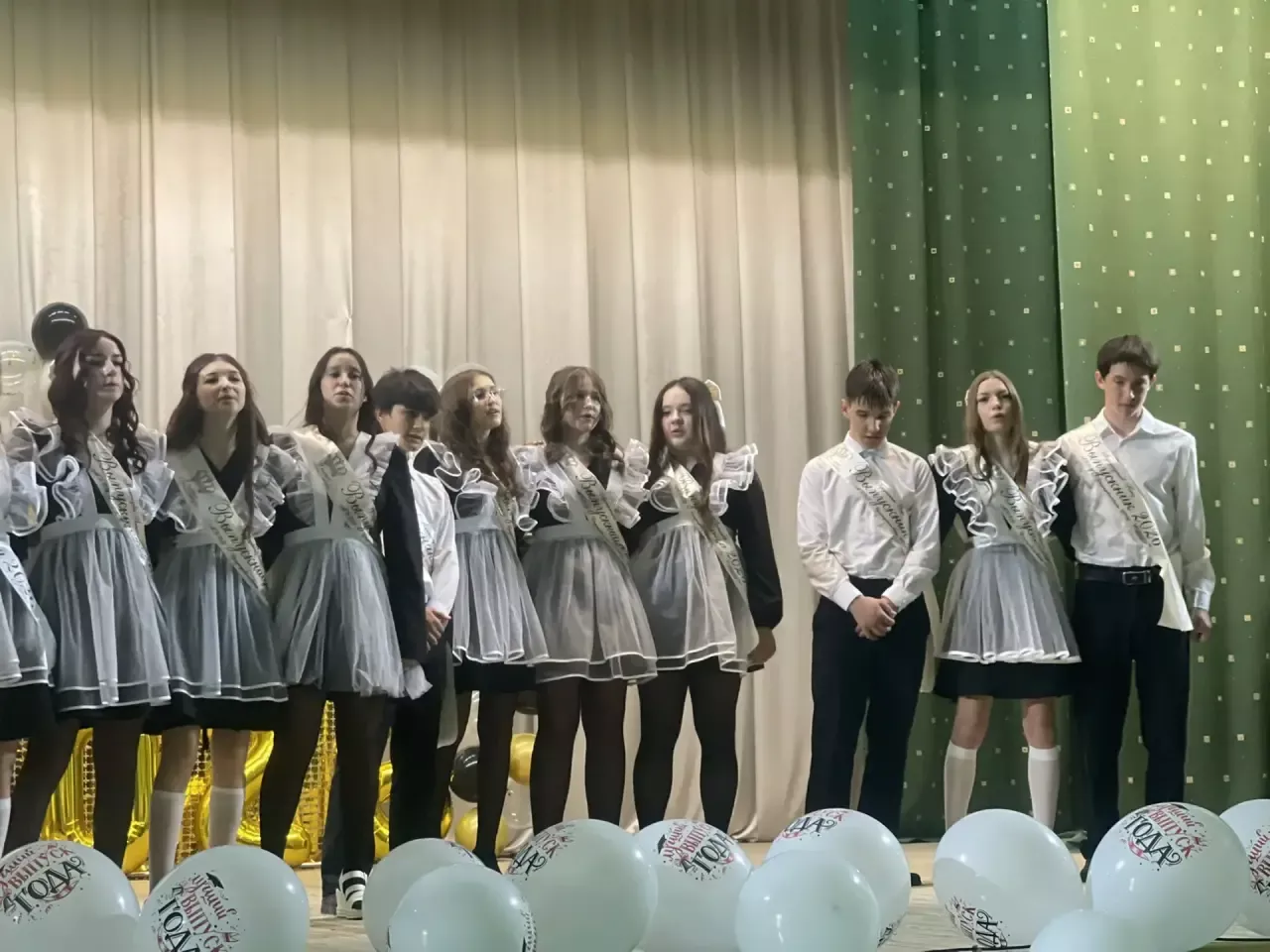 Последний звонок в селе Среднее Девятово