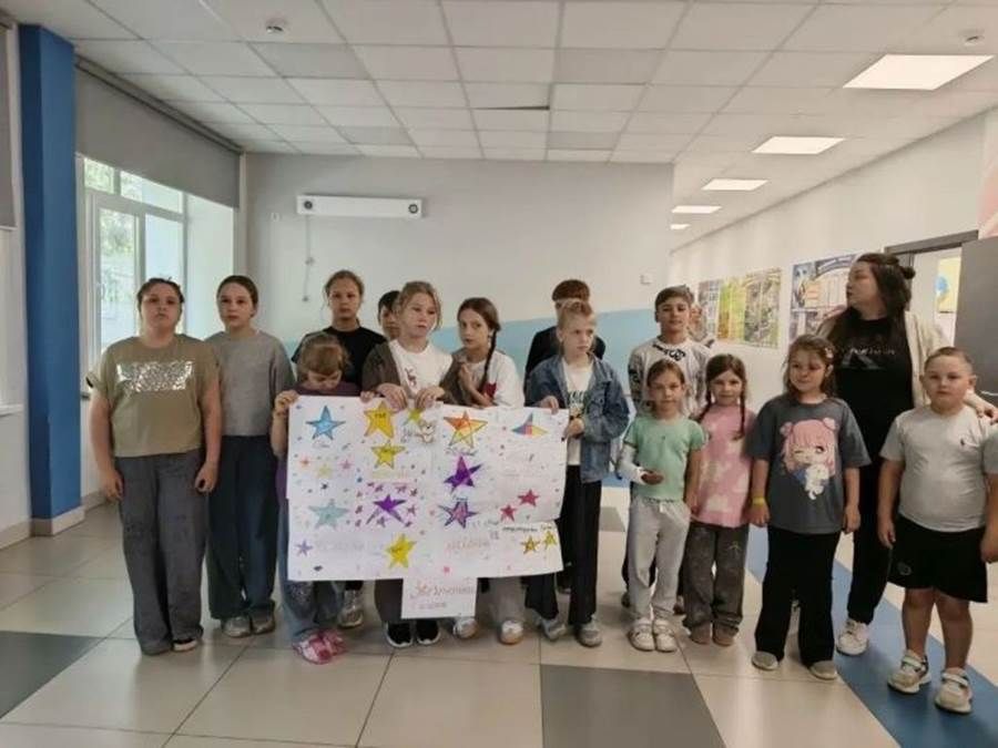 Җәйнең иң якты башлангычы: Комлы Ковал мәктәбендә лагерь сменасы зур тантана белән ачылды!
