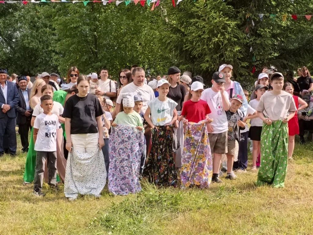 Татар Янтыгы гөрләде: Сабантуй кунакларны зур авыл түгәрәгенә берләштерде