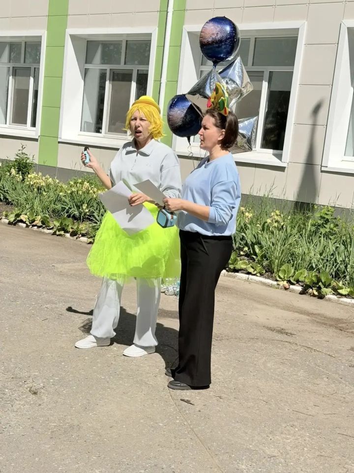 Комлы-Ковал мәктәбенең мәктәп яны лагере: җәйнең онытылмаслык беренче бәйрәме