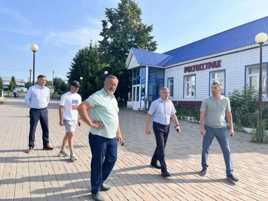 Лаеш районында җәмәгать киңлекләренең җәйге сезонга әзерлеге тикшерелде