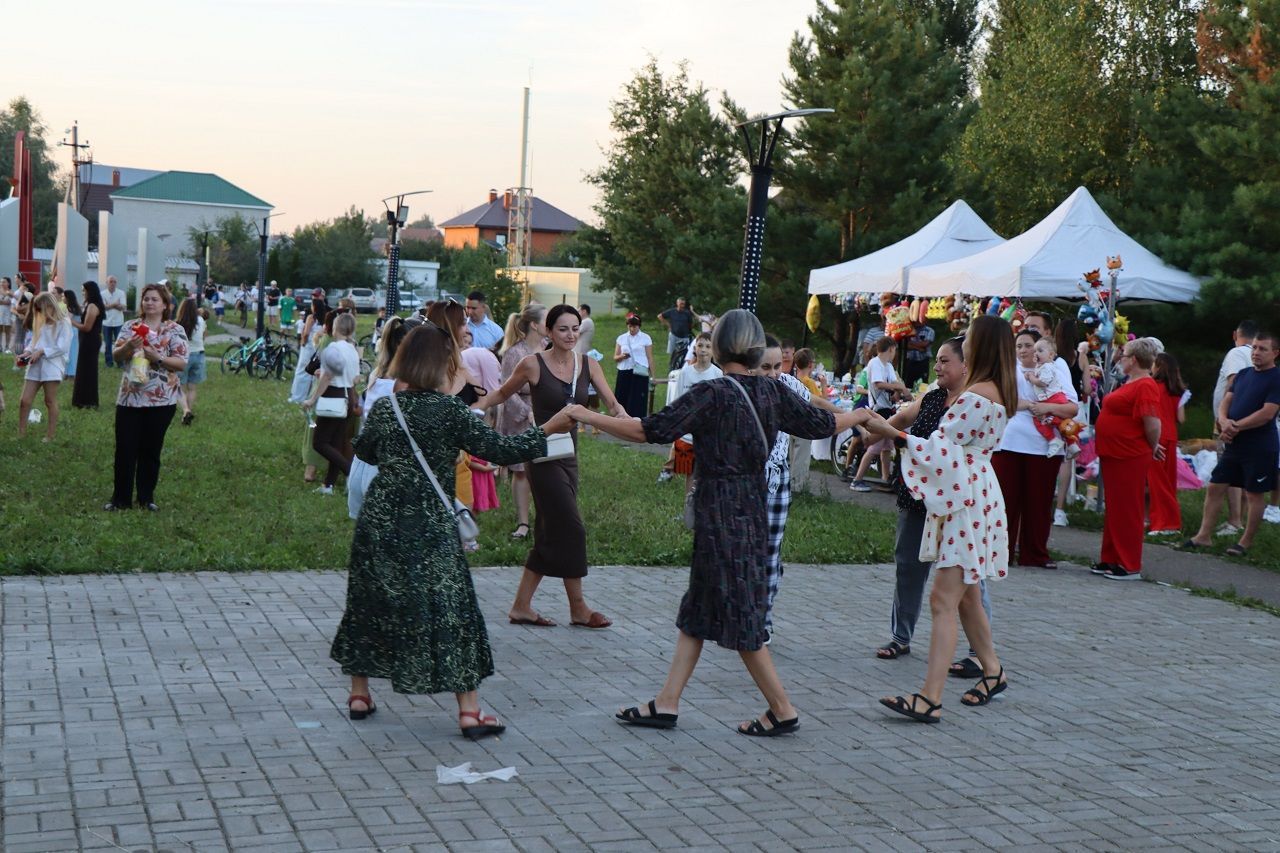 Усад авылы халкы престол бәйрәмен билгеләп үтте