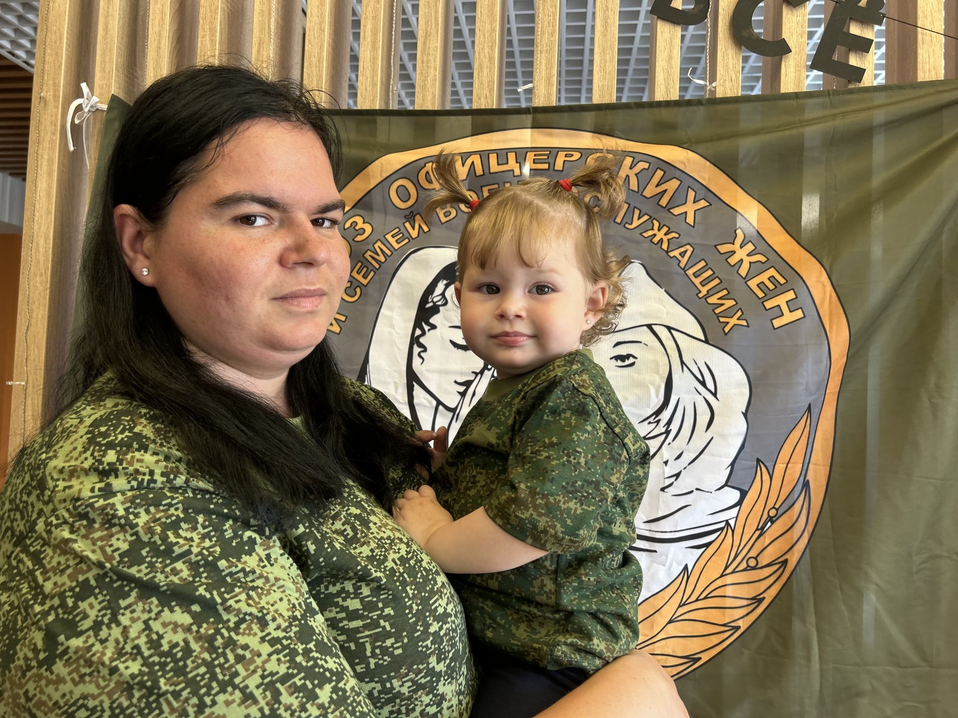 «Не для глянца, а для сердца»: в Лаишево на фотопроекте семьи бойцов нашли опору и тепло
