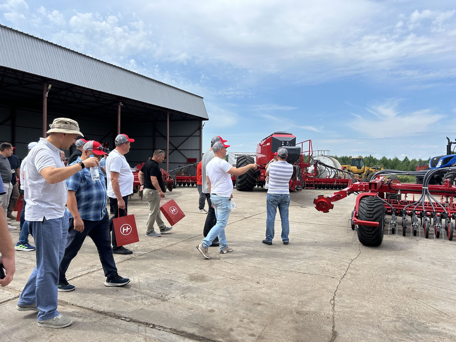 В Бутырях прошёл День поля HORSCH: современные технологии для эффективного земледелия