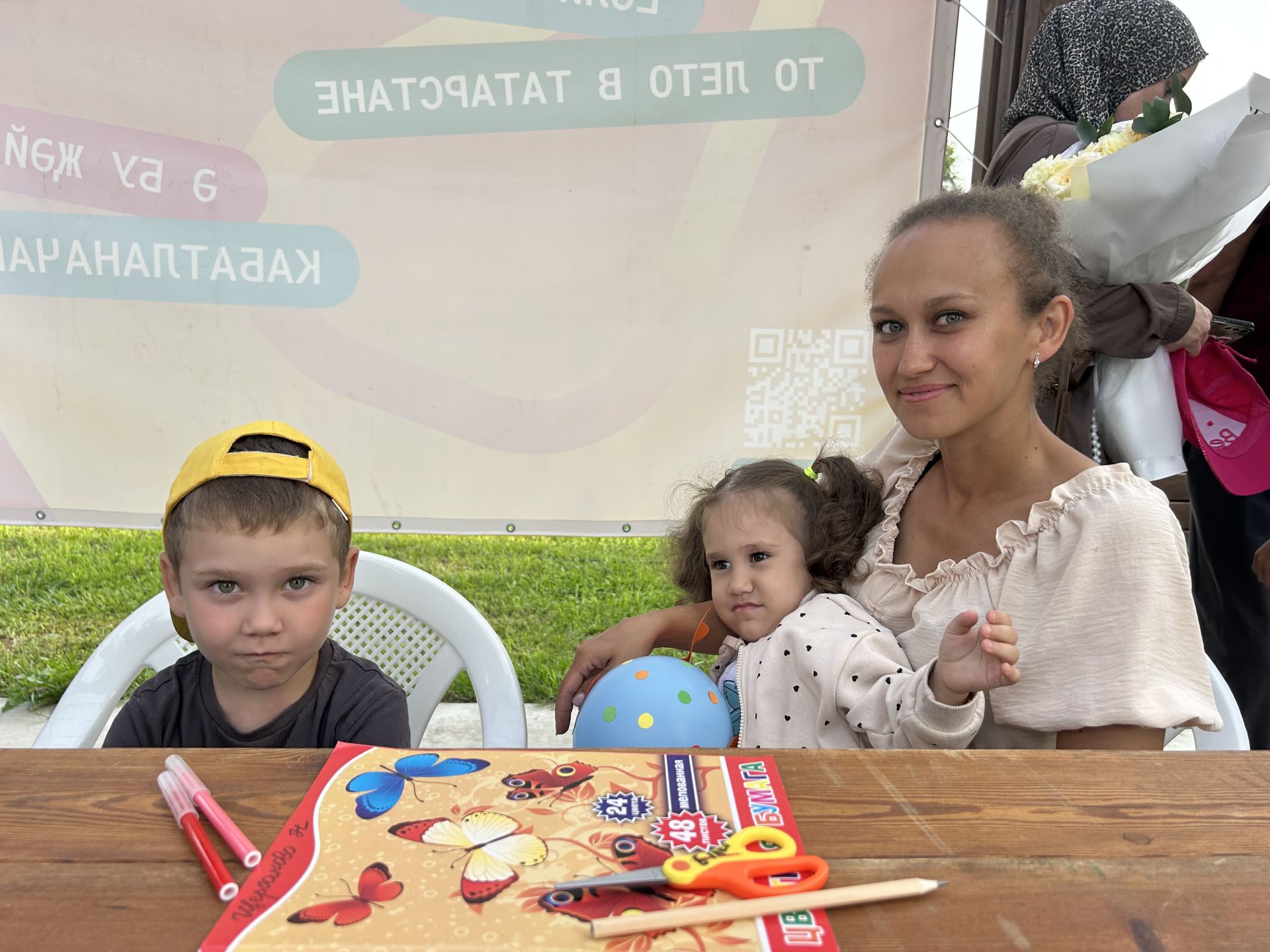 Лаишевцам вручили свидетельства о занесении на Доску Почета