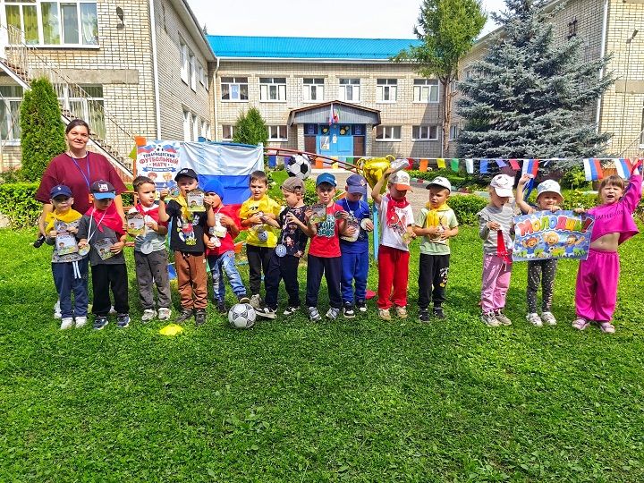 Футбол объединяет юных жителей Лаишевского района