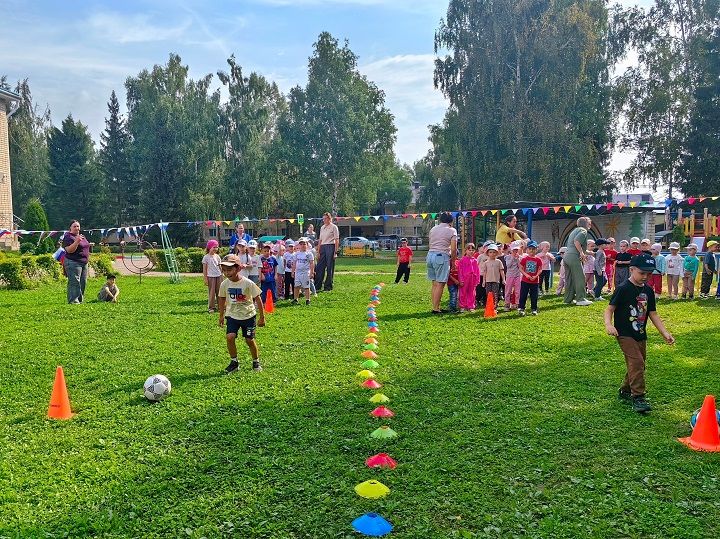 Футбол объединяет юных жителей Лаишевского района