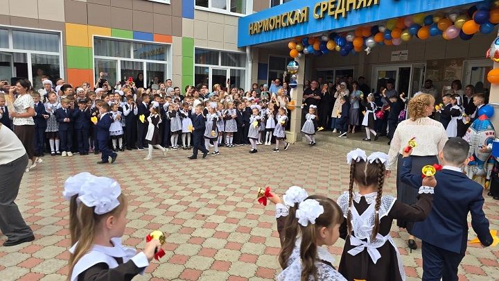 Новый учебный год в Лаишевском районе начался с торжественной линейки
