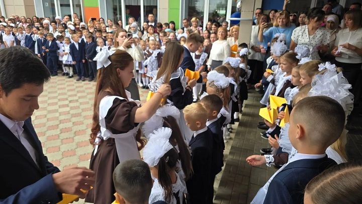 Новый учебный год в Лаишевском районе начался с торжественной линейки