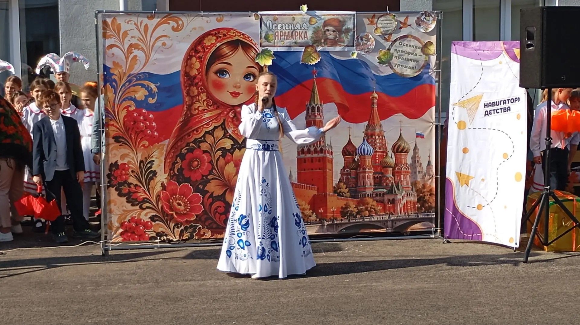 Осенняя ярмарка в Лаишевской школе №2 превратилась в праздник единства и культуры