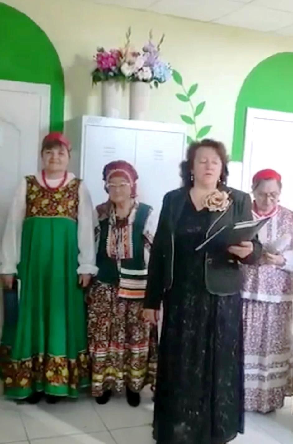 Артисты Лаишевского РДК подарили постояльцам пансионата «Добрые истории» праздник души