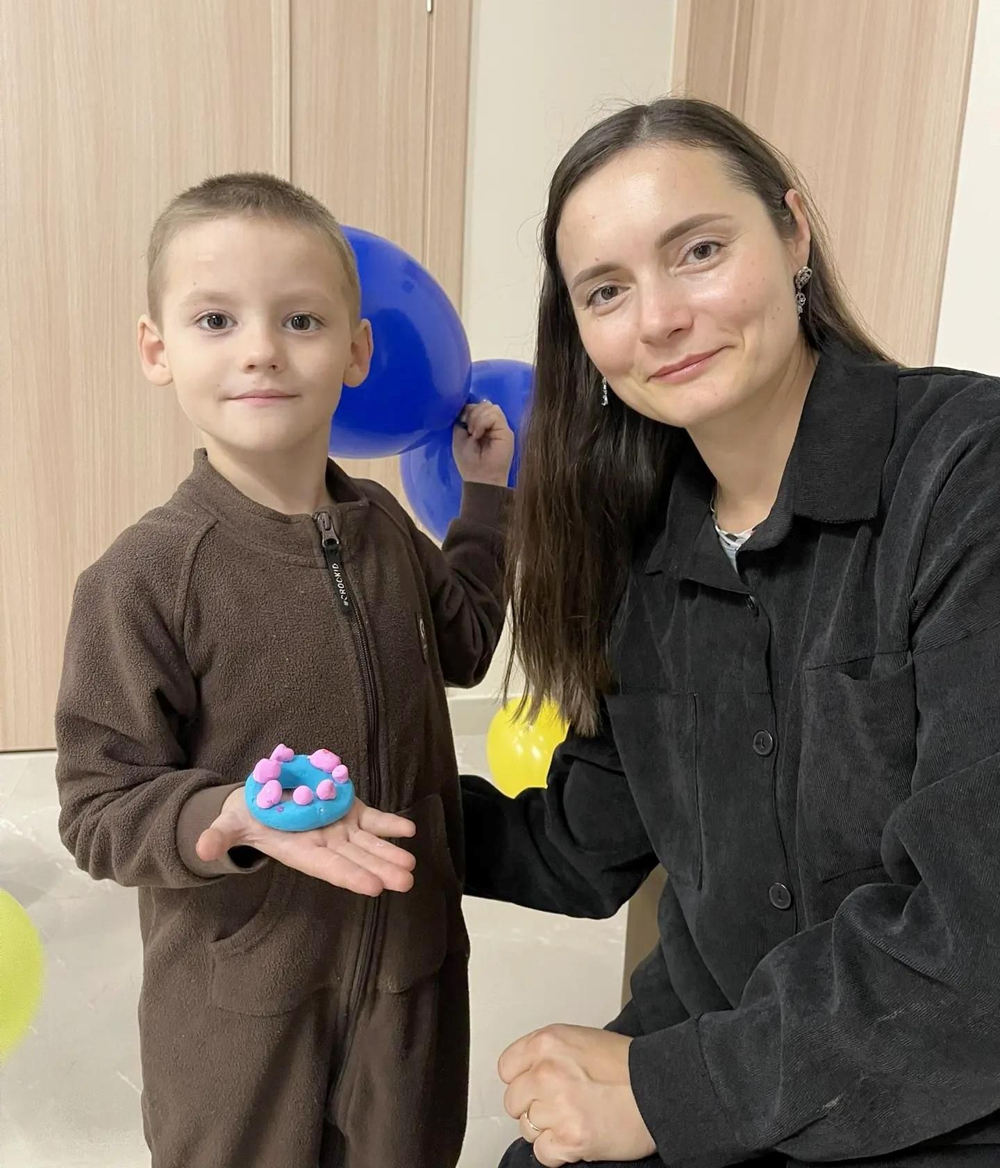 Родители в Больших Кабанах определялись с кружками для детей