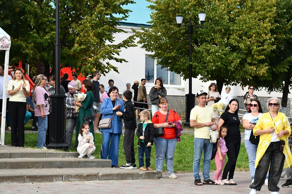 На Дне города наградили семейные пары, супружеский стаж которых 50 и более лет