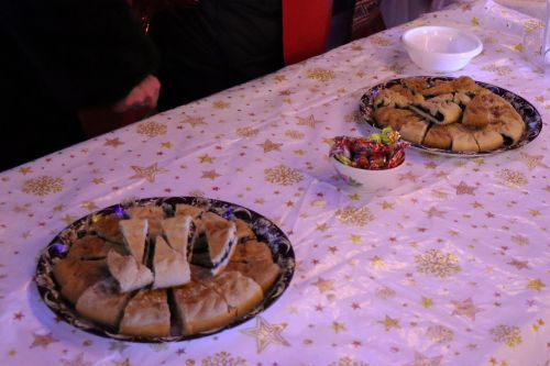 «Новогодняя кутерьма» собрала детей и взрослых у центральной новогодней ёлки г. Лаишево