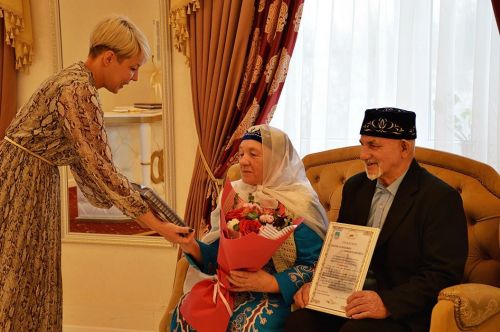 Киямовлар гаиләсендә зөбәрҗәт туй