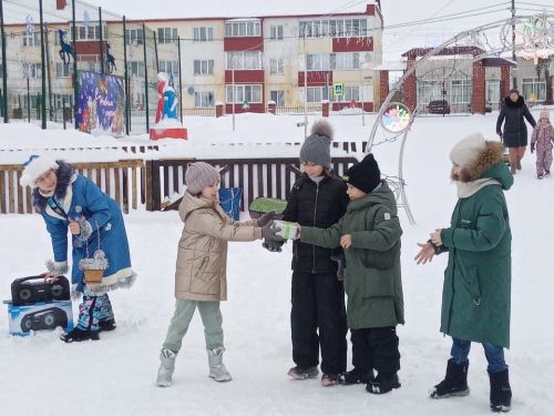 Новогодние праздники для лаишевских детей начались с активных игр на свежем воздухе