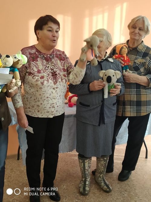 Лаишевская рукодельница удивляет и взрослых, и детей