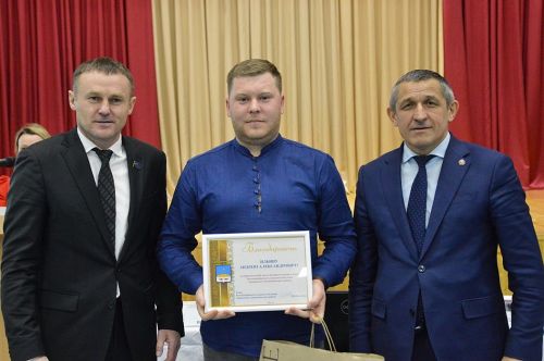 Наградили неравнодушных жителей Большекабанского поселения