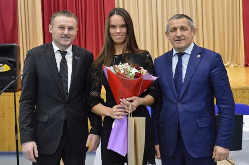 Наградили неравнодушных жителей Большекабанского поселения